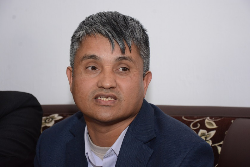 एमाले नेता सूर्य थापाकाे सभामुख अर्यालविरुद्ध हिंसात्मक अभिव्यक्ति